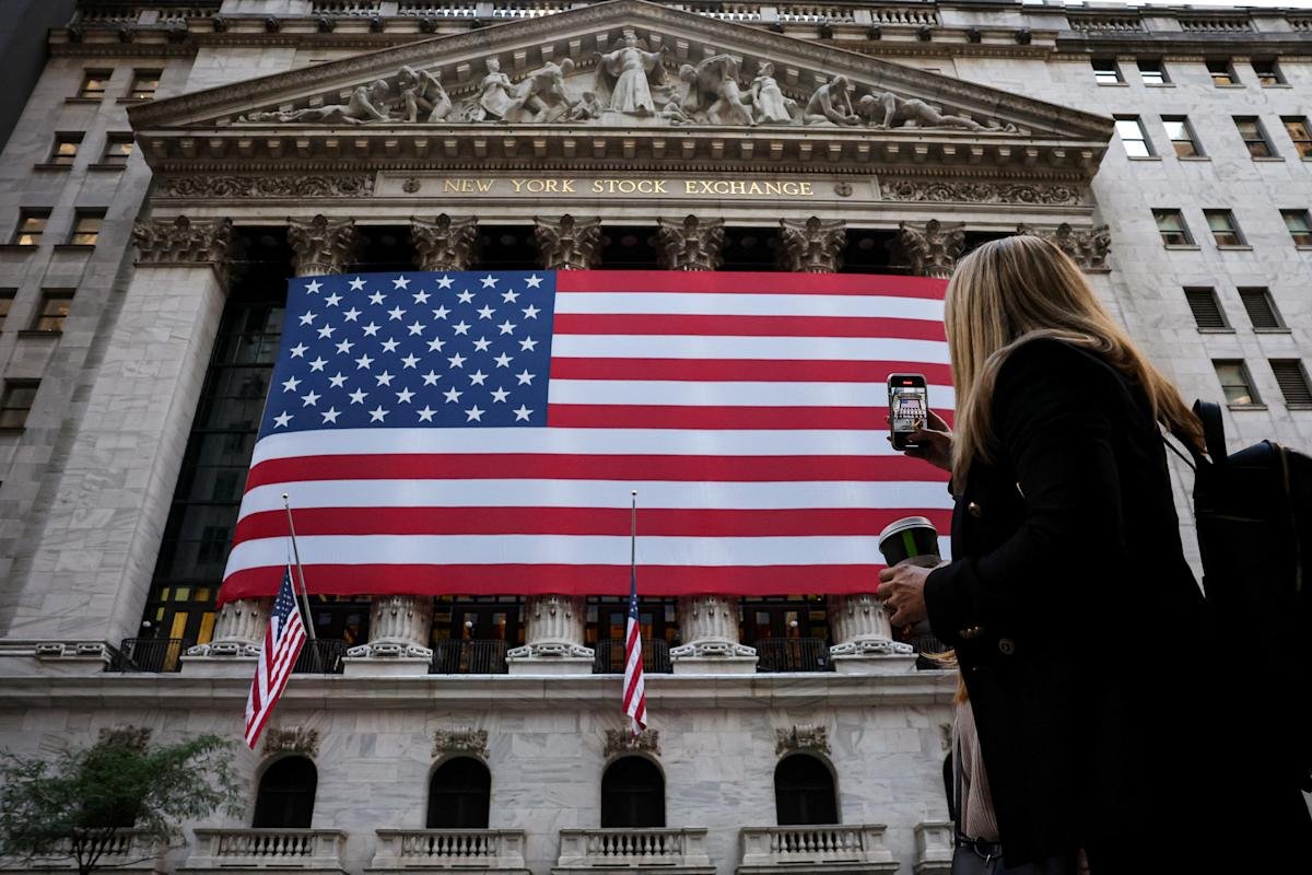 stock-market-today:-dow,-s&p-500,-nasdaq-futures-steady-with-fed-rate-cut-seen-as-done-deal