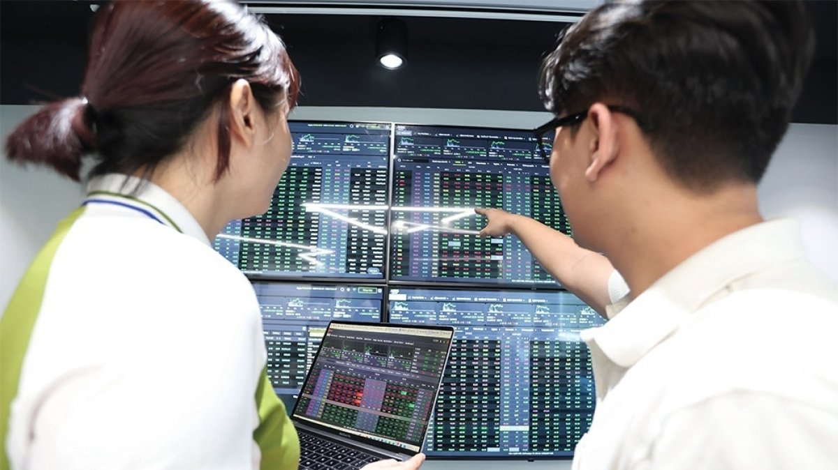 risks-linger-behind-stock-market-rally