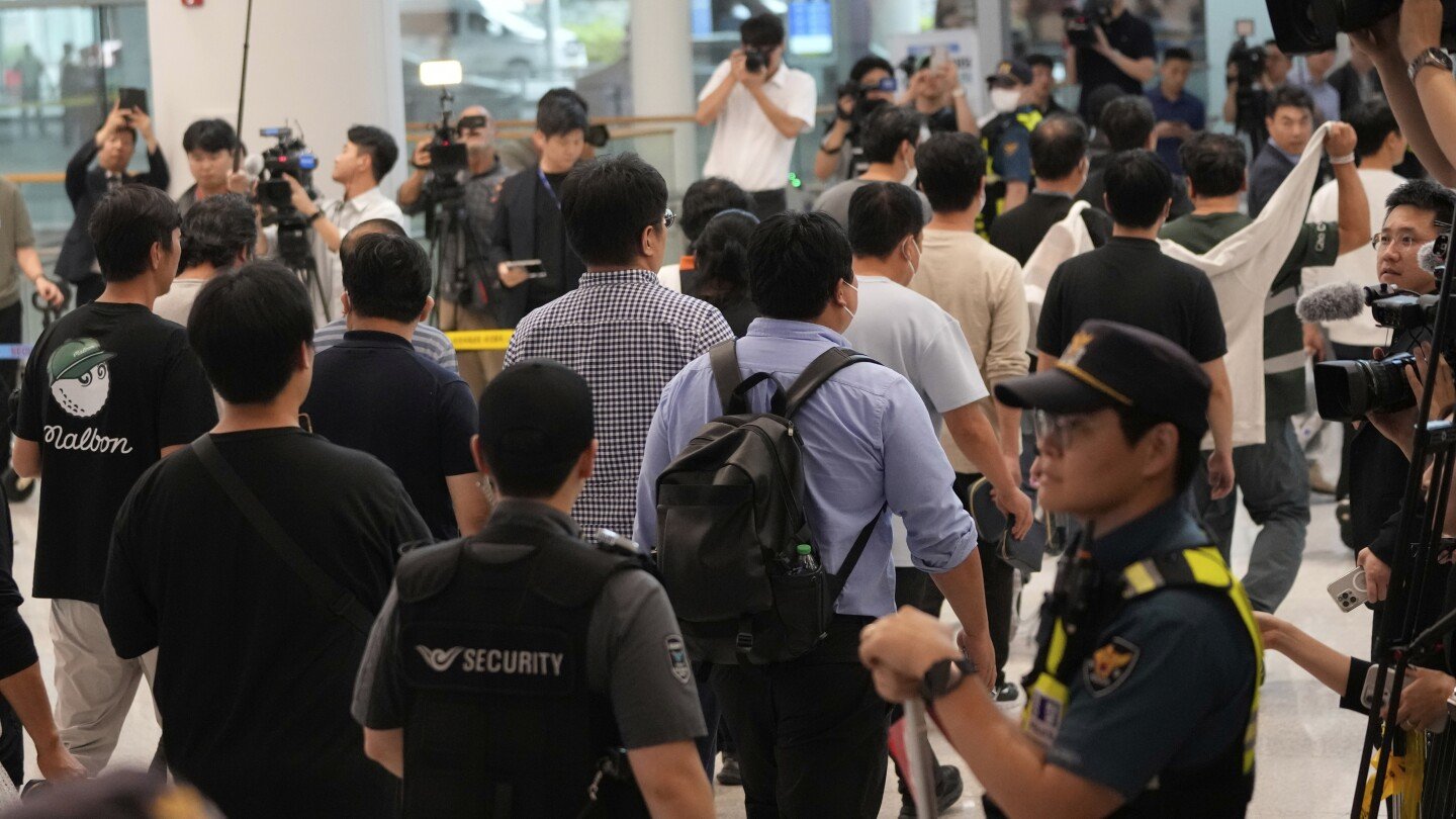 south-korean-workers-released-after-days-of-detention-in-georgia-return-home