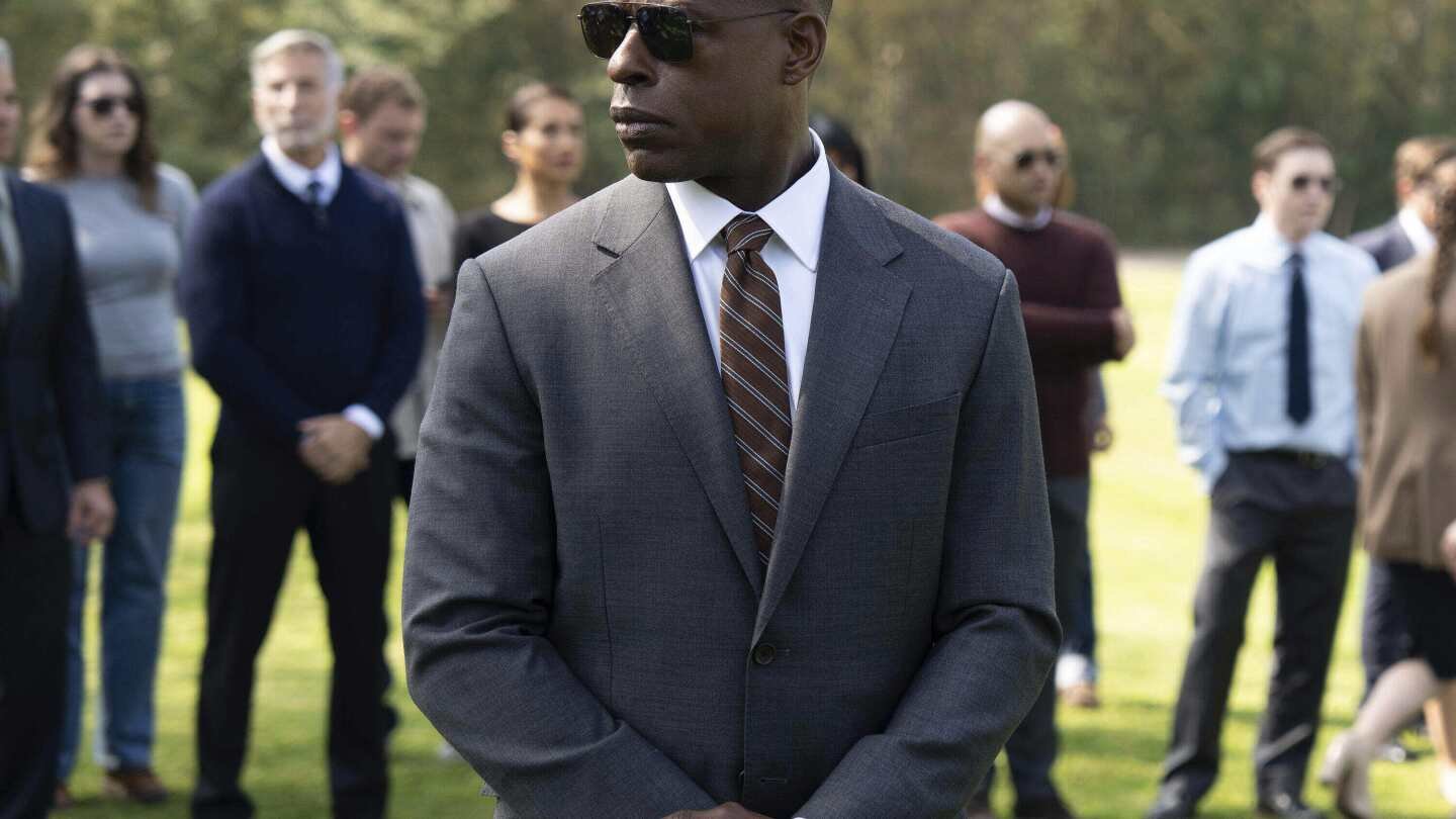 sterling-k.-brown-has-3-emmys,-but-dan-fogelman-has-a-bottle-of-scotch-and-a-story