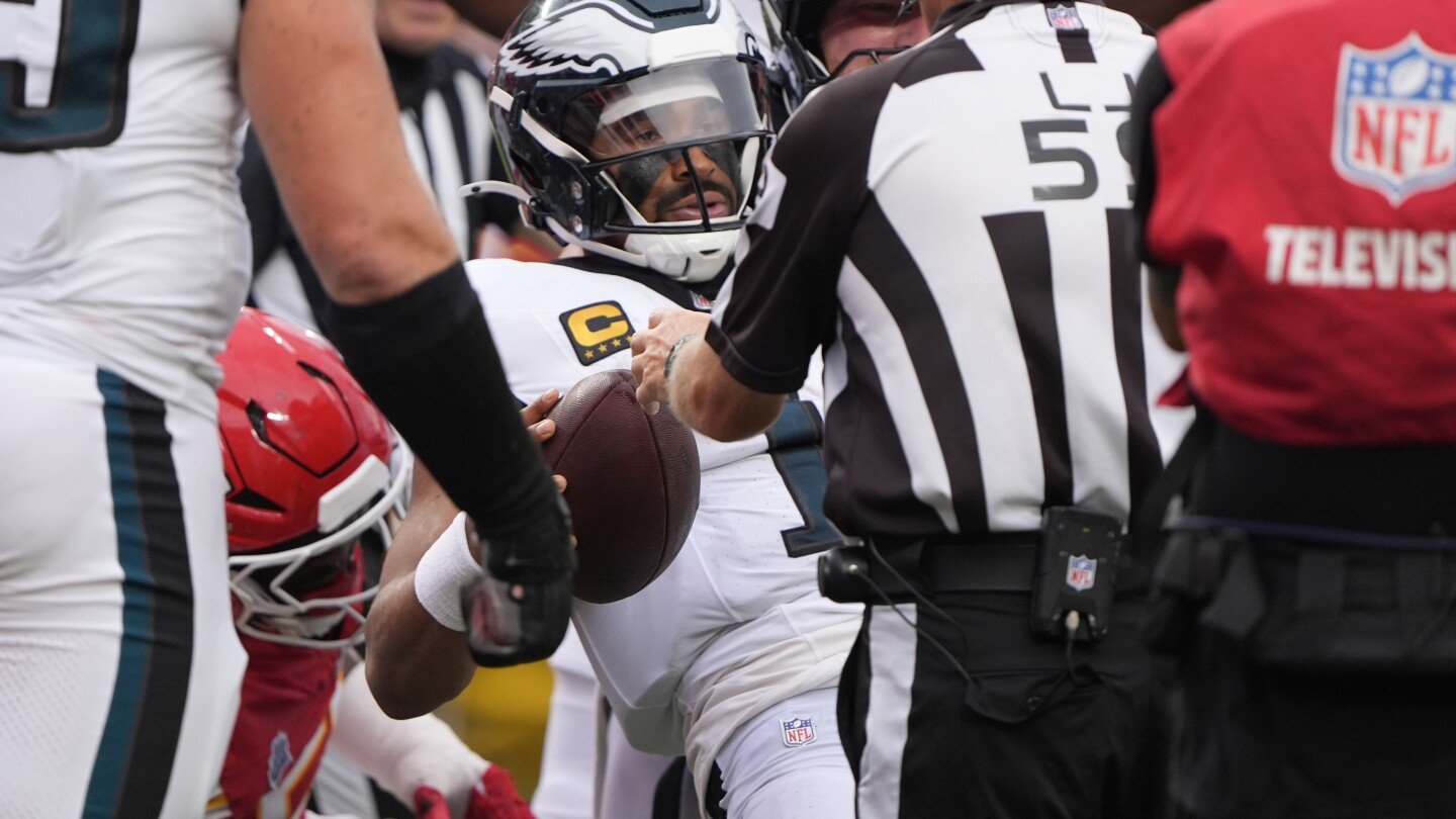 problems-officiating-the-tush-push-could-be-the-new-argument-to-support-banning-it