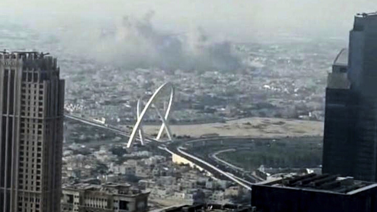 qatar-denuncia-a-israel-en-cumbre-por-ataque-en-doha-contra-lideres-de-hamas