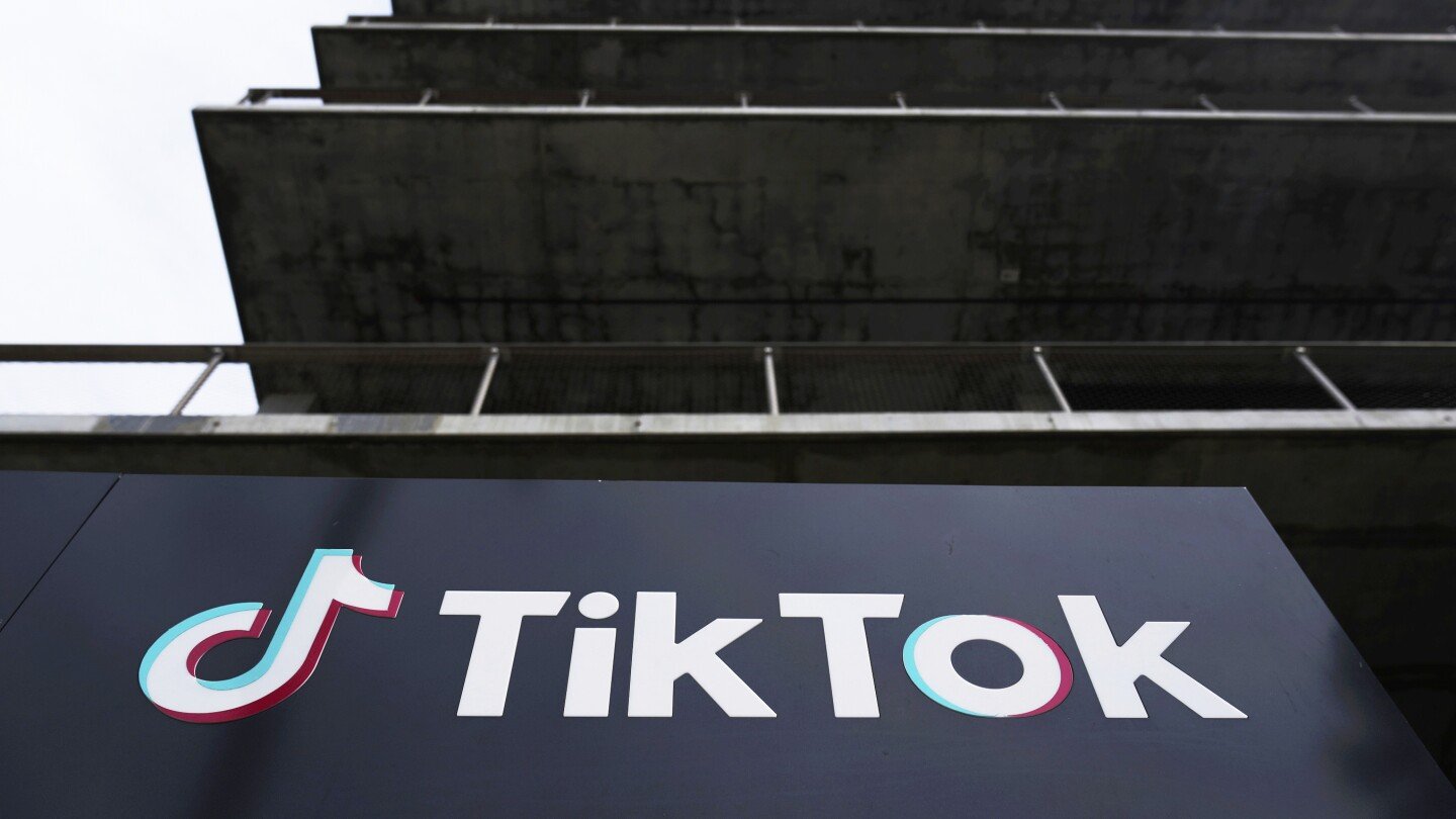trump-suggests-deal-reached-over-the-future-of-tiktok-as-he-announces-call-with-xi