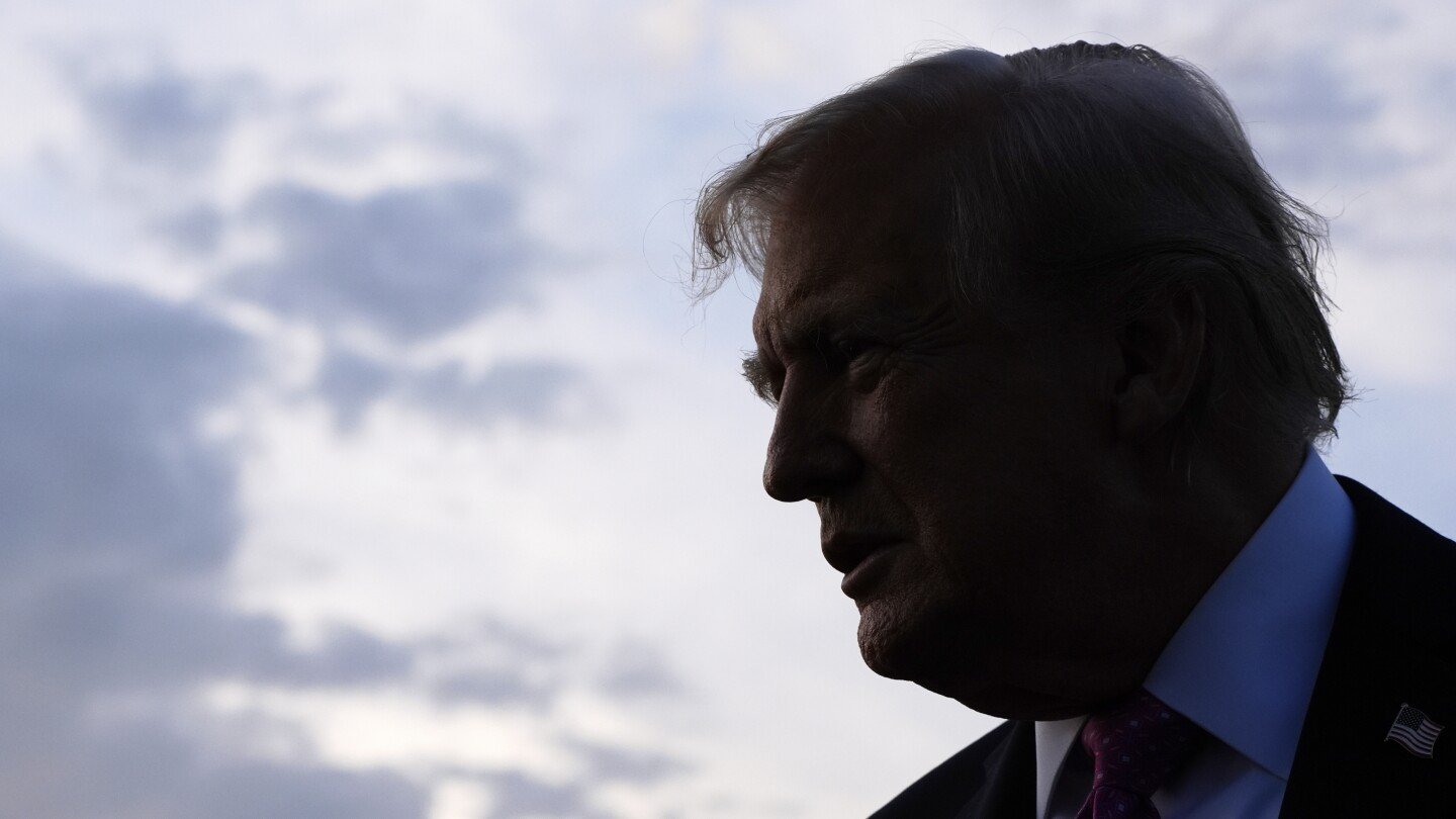 ejercito-de-eeuu-ataco-otro-bote-que-supuestamente-transportaba-drogas-desde-venezuela,-dice-trump