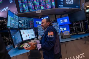 stocks-rally-on-fed-interest-rate-cut-hopes-as-‘jobless-expansion’-takes-hold