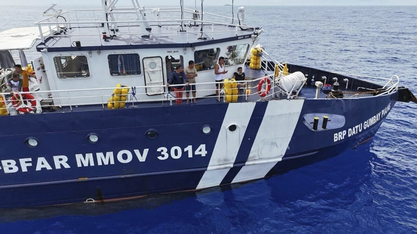 tensions-flare-as-chinese-and-philippine-ships-collide-near-disputed-shoal-in-south-china-sea