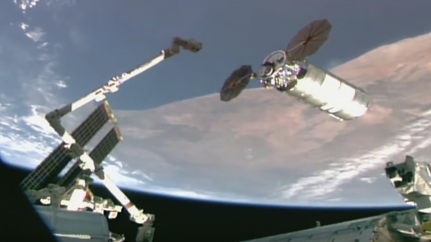 northrop-grumman-cargo-ship-reaches-the-international-space-station-a-day-late-after-engine-issue