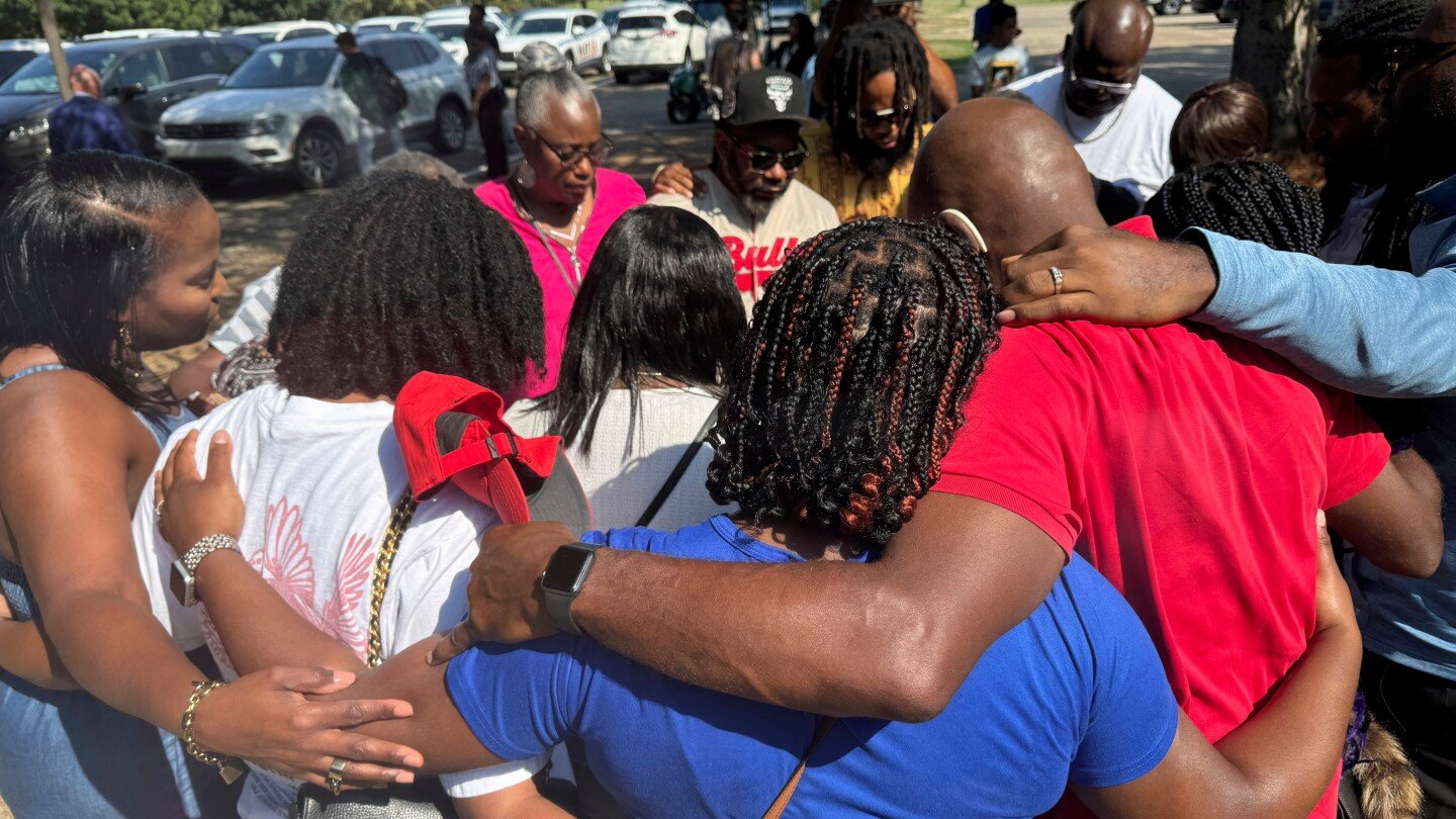 mississippi-police-await-autopsy-results-for-black-student-found-hanged-at-delta-state