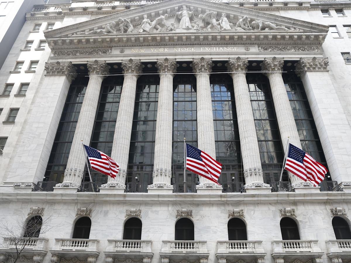stock-market-today:-dow,-s&p-500,-nasdaq-futures-dip-ahead-of-trump-xi-call-on-trade