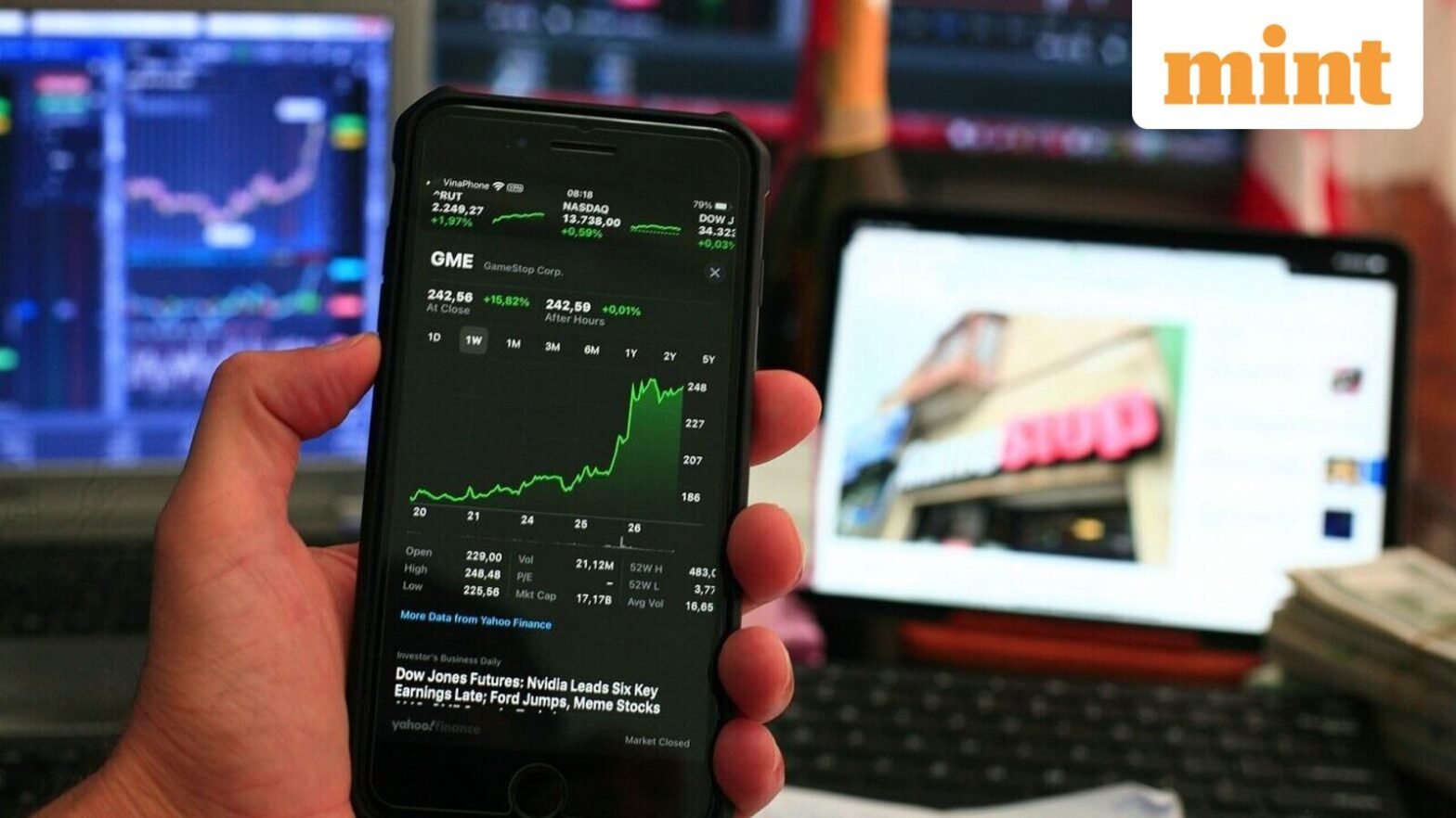stock-to-buy-for-short-term:-ev-stock-jumps-over-12%-in-one-month.-experts-see-more-20%-upside