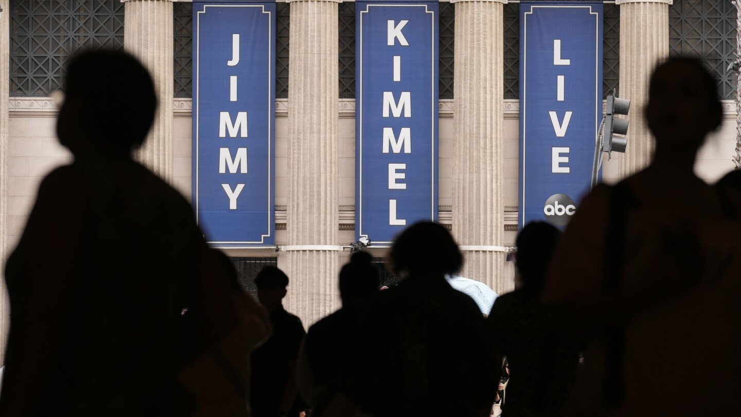reactions-pour-in-about-abc’s-suspension-of-jimmy-kimmel’s-show