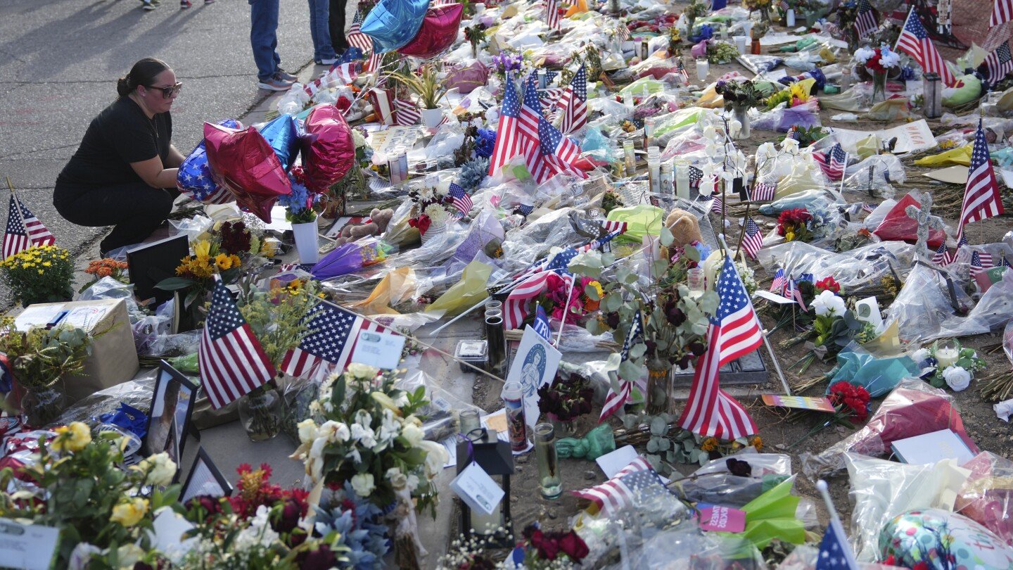 following-kirk’s-assassination,-republicans-sour-on-direction-of-the-country,-new-ap-norc-poll-finds