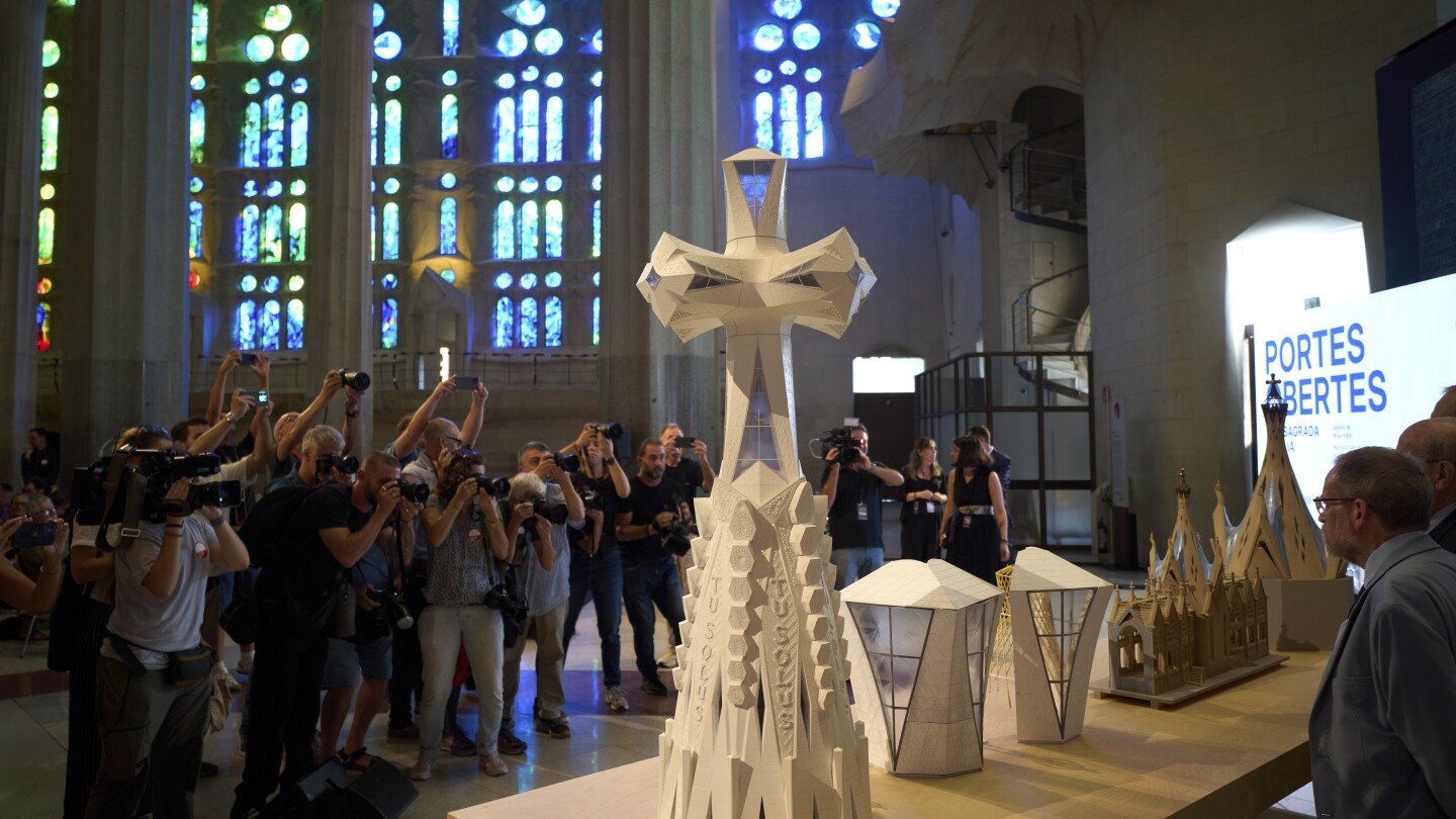 barcelona’s-sagrada-familia-is-ready-to-raise-its-highest-tower-and-become-europe’s-tallest-church