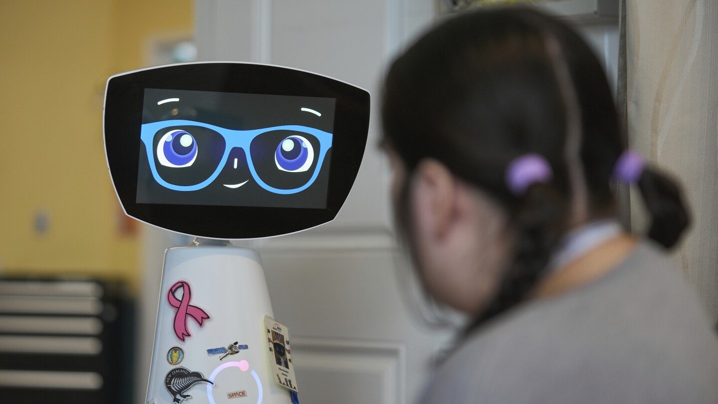 a-robot-programmed-to-act-like-a-7-year-old-girl-works-to-combat-fear-and-loneliness-in-hospitals
