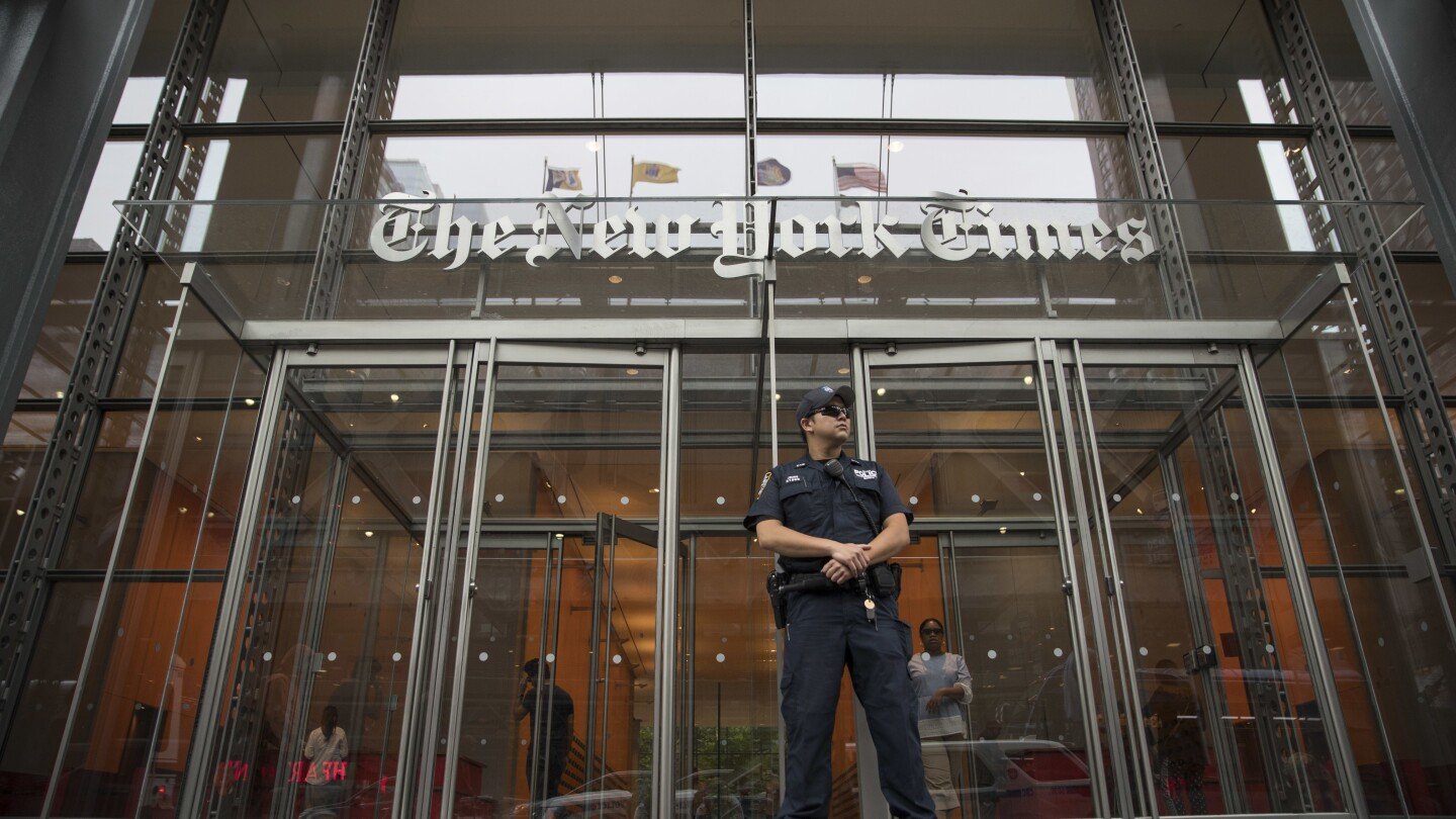 federal-judge-tosses-trump’s-$15b-defamation-lawsuit-against-new-york-times