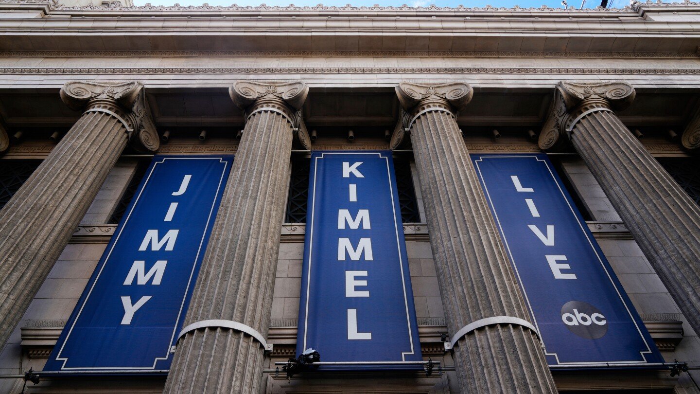 as-controversy-swirls-around-late-night-tv,-here’s-what-a-new-poll-shows-about-who-still-watches