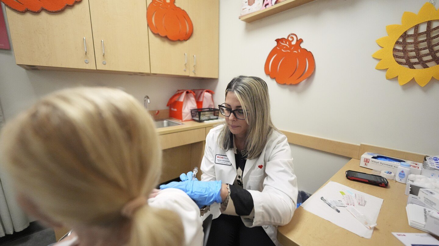 how-to-get-a-covid-19-shot-and-ensure-its-covered-by-your-insurance