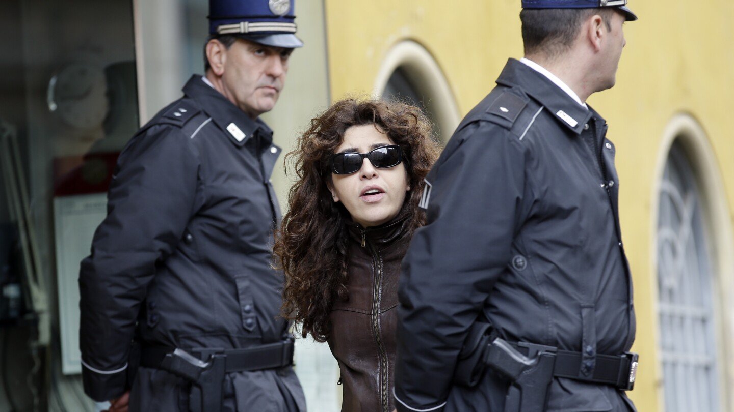 texts-reveal-behind-the-scenes-maneuvering-of-the-vatican’s-‘trial-of-the-century’