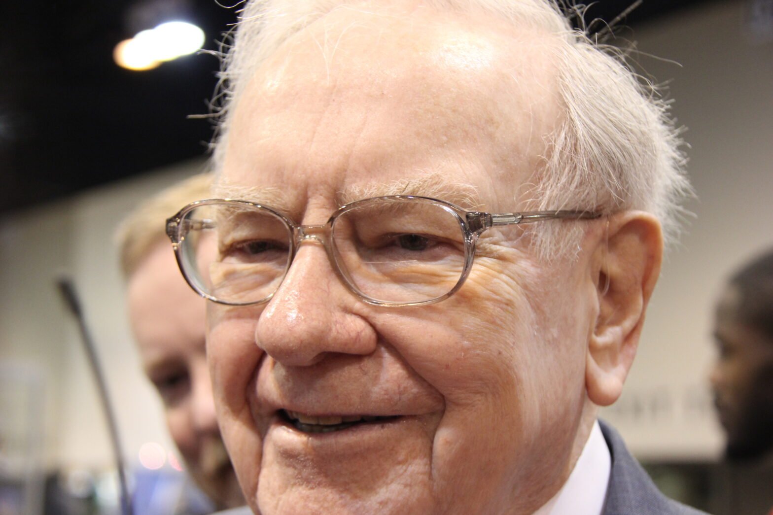 prediction:-these-2-warren-buffett-stocks-could-beat-the-market-in-the-next-decade