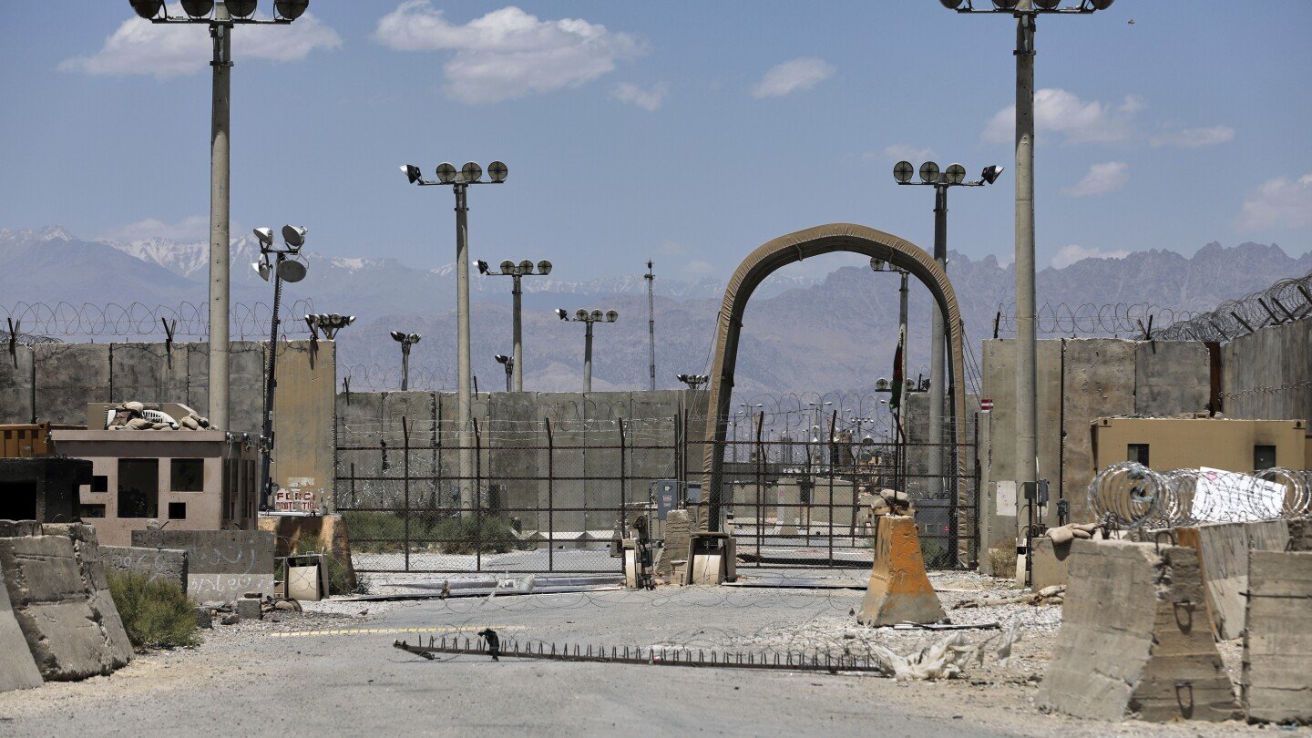 the-taliban-reject-trump’s-bid-to-retake-bagram-air-base-in-afghanistan