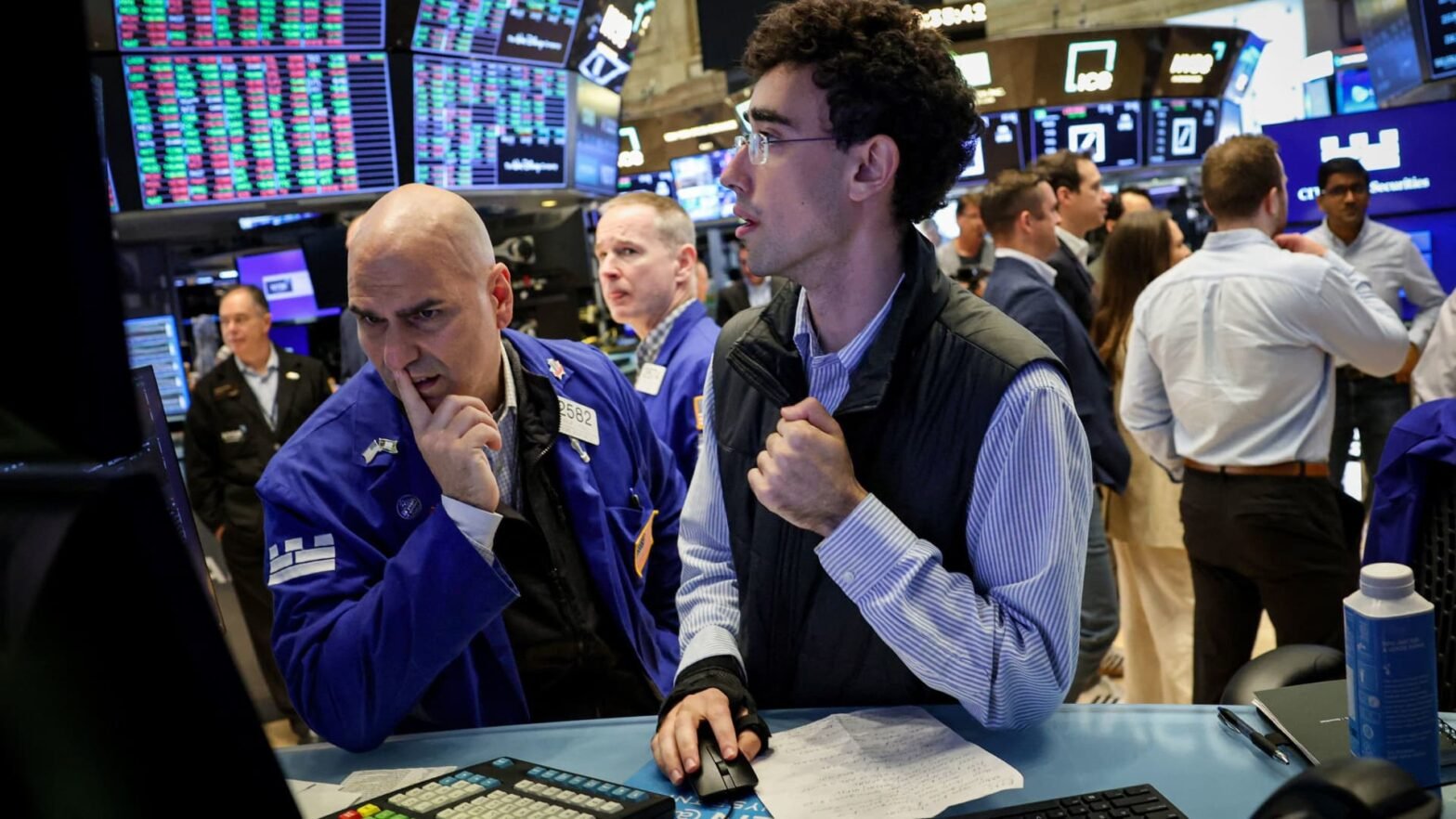 stock-futures-are-little-changed-after-dow,-s&p-500-hit-fresh-records:-live-updates