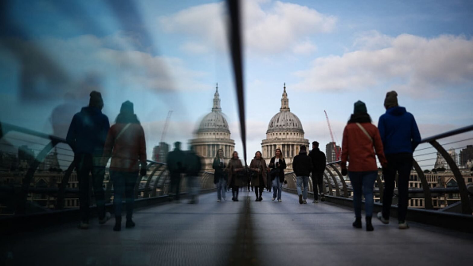 europe-markets-set-for-mixed-open-as-investors-assess-trump’s-visa-crackdown