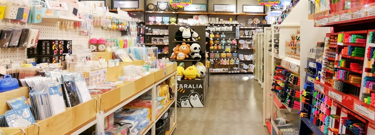 dollar-tree-(dltr):-evaluating-valuation-after-cautious-analyst-coverage-and-cfo-share-purchase