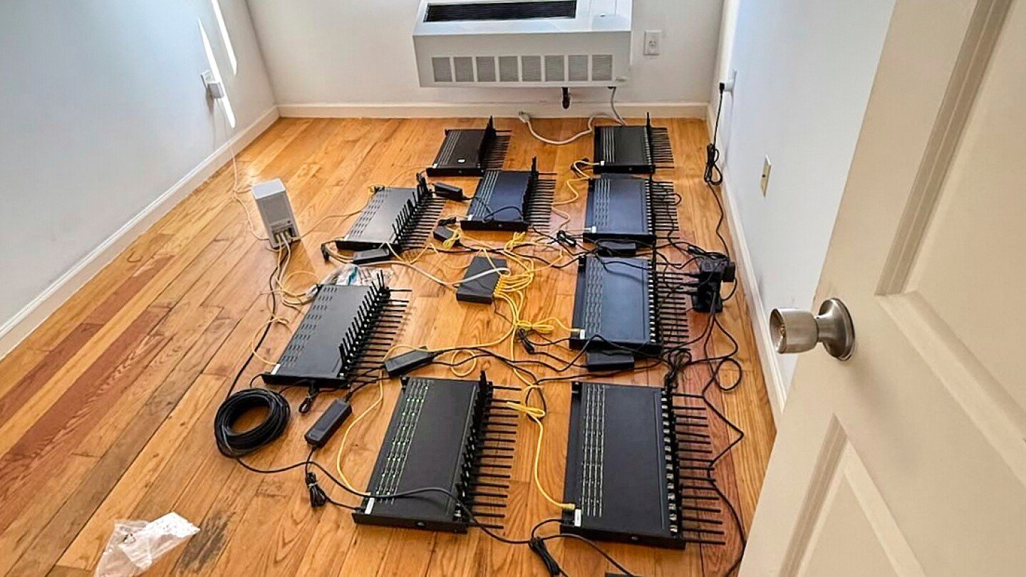 how-a-sim-farm-like-the-one-found-near-the-un-threatens-telecom-networks