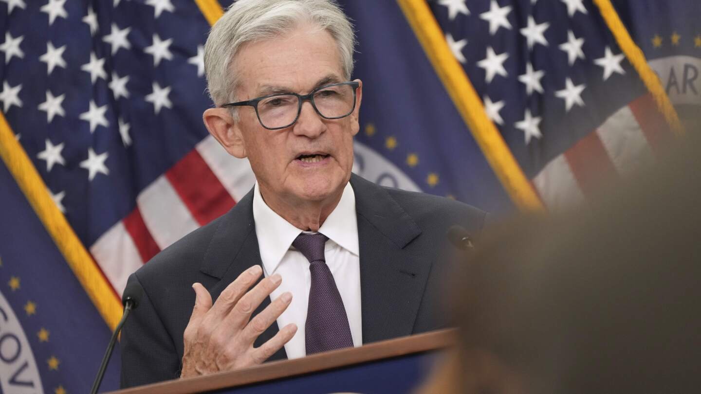 powell-signals-federal-reserve-to-move-slowly-on-interest-rate-cuts