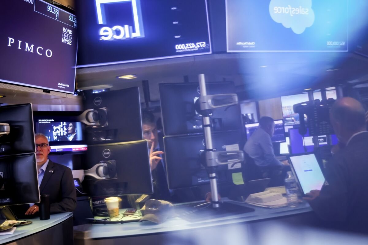 us-stocks-resist-s&p-500-drops-of-2%-or-more-in-best-run-in-over-a-year