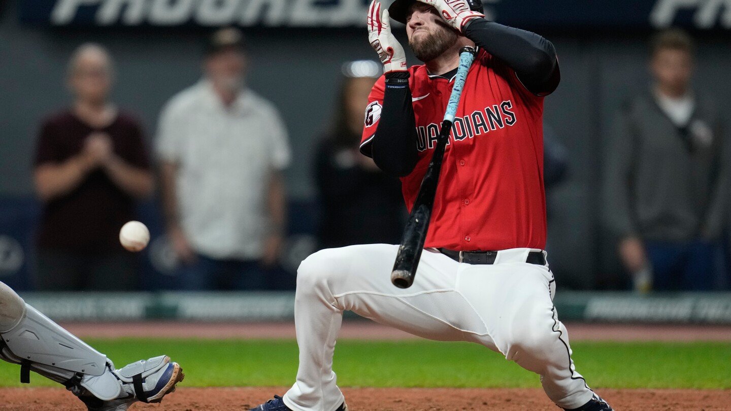 guardians’-david-fry-sustains-broken-nose-and-facial-fractures-after-being-hit-in-face-by-pitch