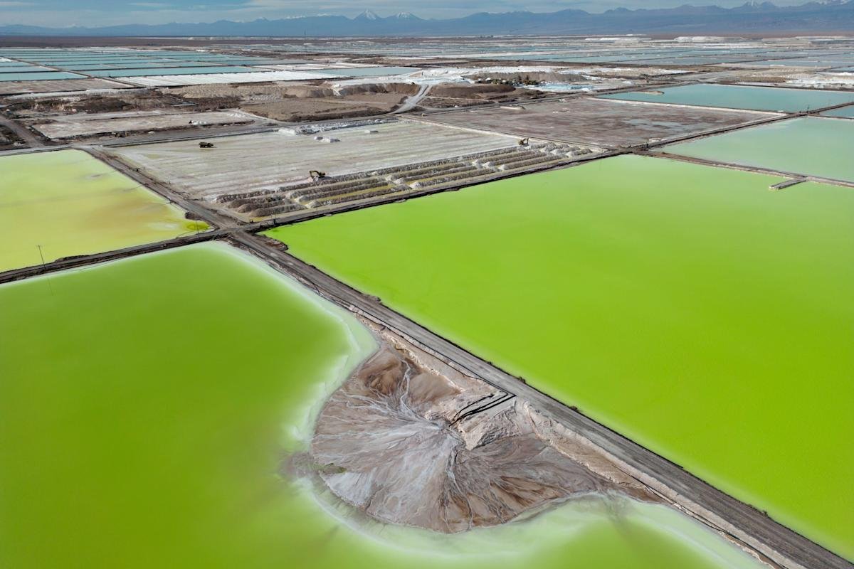 lithium-americas-stock-soars-95%-on-news-of-potential-government-stake