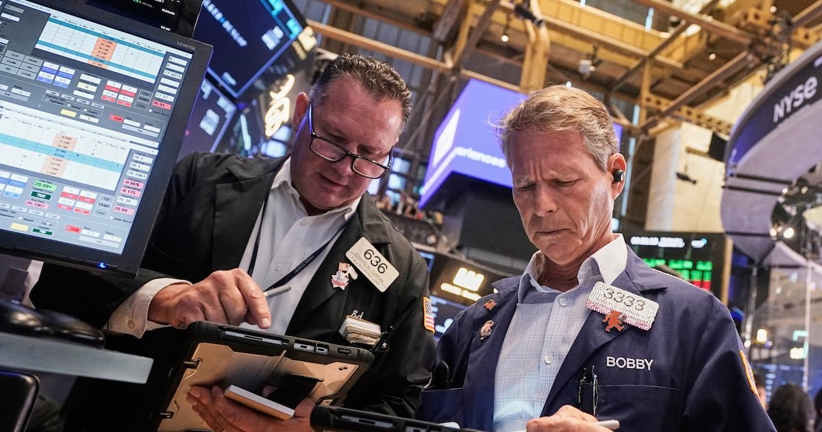 wall-street-stumbles-toward-a-3rd-straight-loss