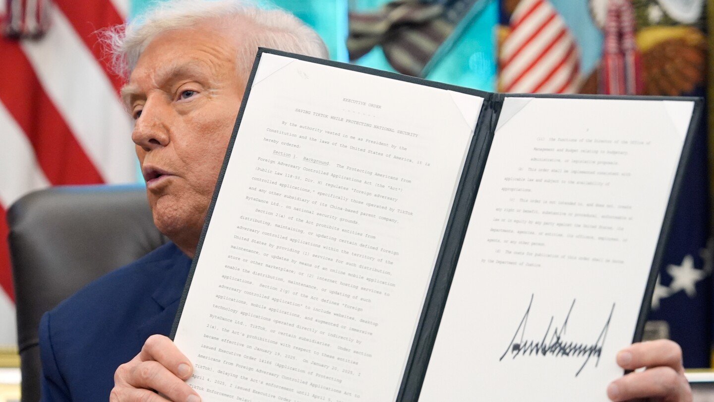 trump-says-china’s-xi-has-approved-of-proposed-deal-putting-tiktok-under-us-ownership