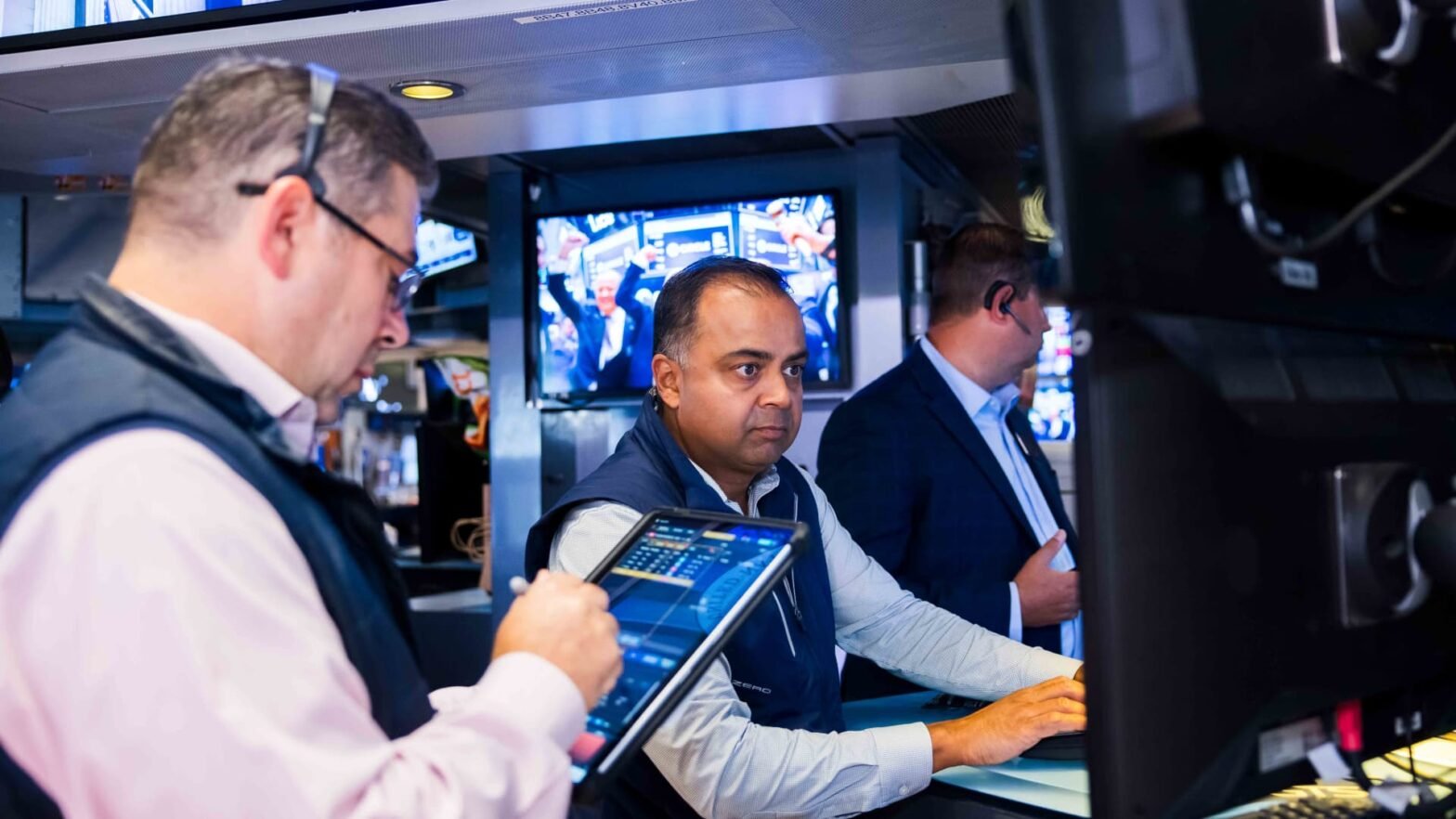 stock-futures-are-little-changed-ahead-of-key-inflation-report:-live-updates
