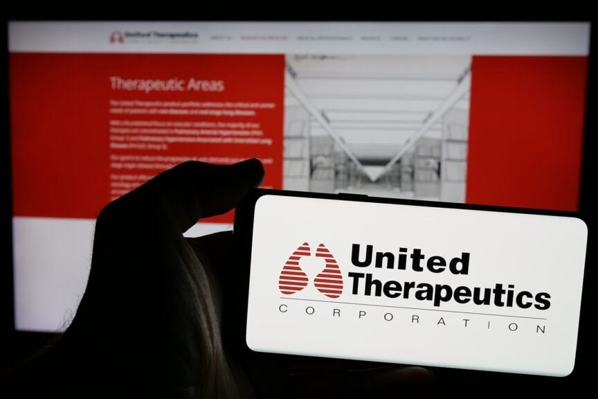 this-united-therapeutics-analyst-begins-coverage-on-a-bullish-note;-here-are-top-5-initiations-for-friday-–-lyell-immunopharma-(nasdaq:lyel),-first-horizon-(nyse:fhn)