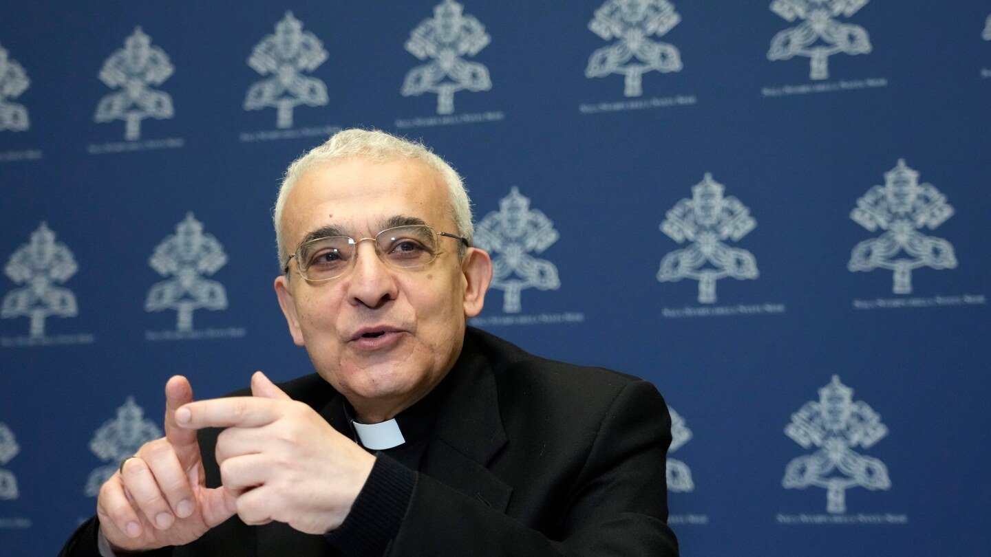 pope-leo-makes-first-big-vatican-appointment-to-fill-his-old-job-at-important-bishop’s-office