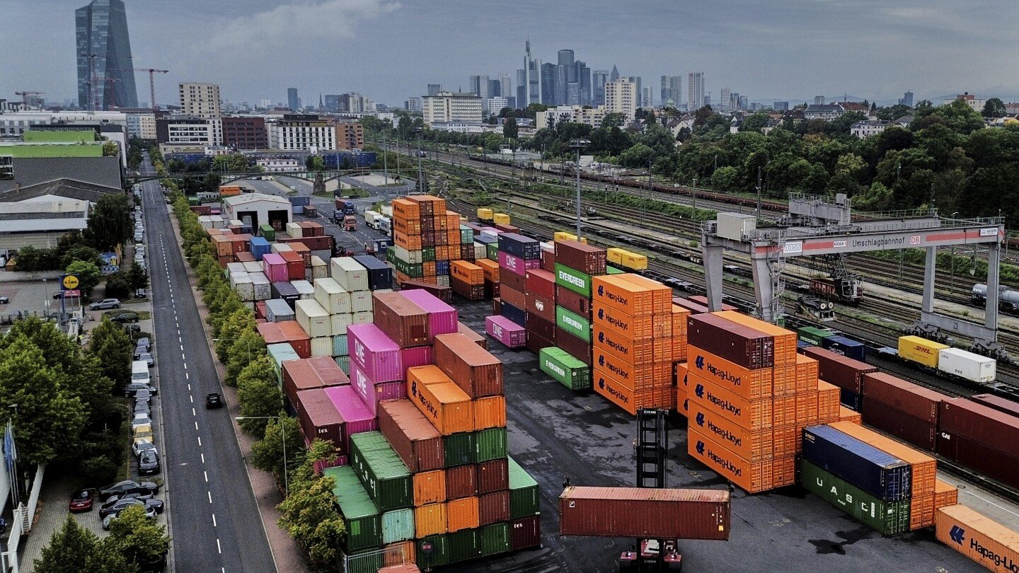 trump-to-put-import-taxes-on-kitchen-cabinets,-furniture-and-heavy-trucks-starting-next-week