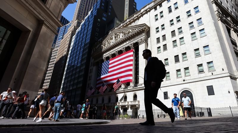 americans-have-more-money-in-stocks-than-ever-before.-economists-say-that’s-a-bright-red-flag