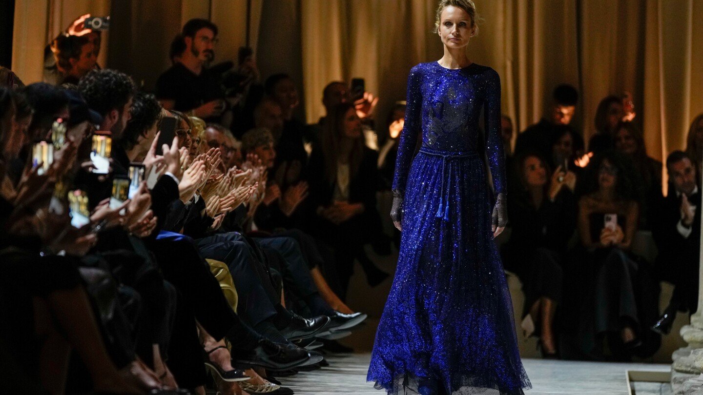 50-years-of-giorgio-armani-celebrated-with-gala-black-runway-show-of-his-last-collection