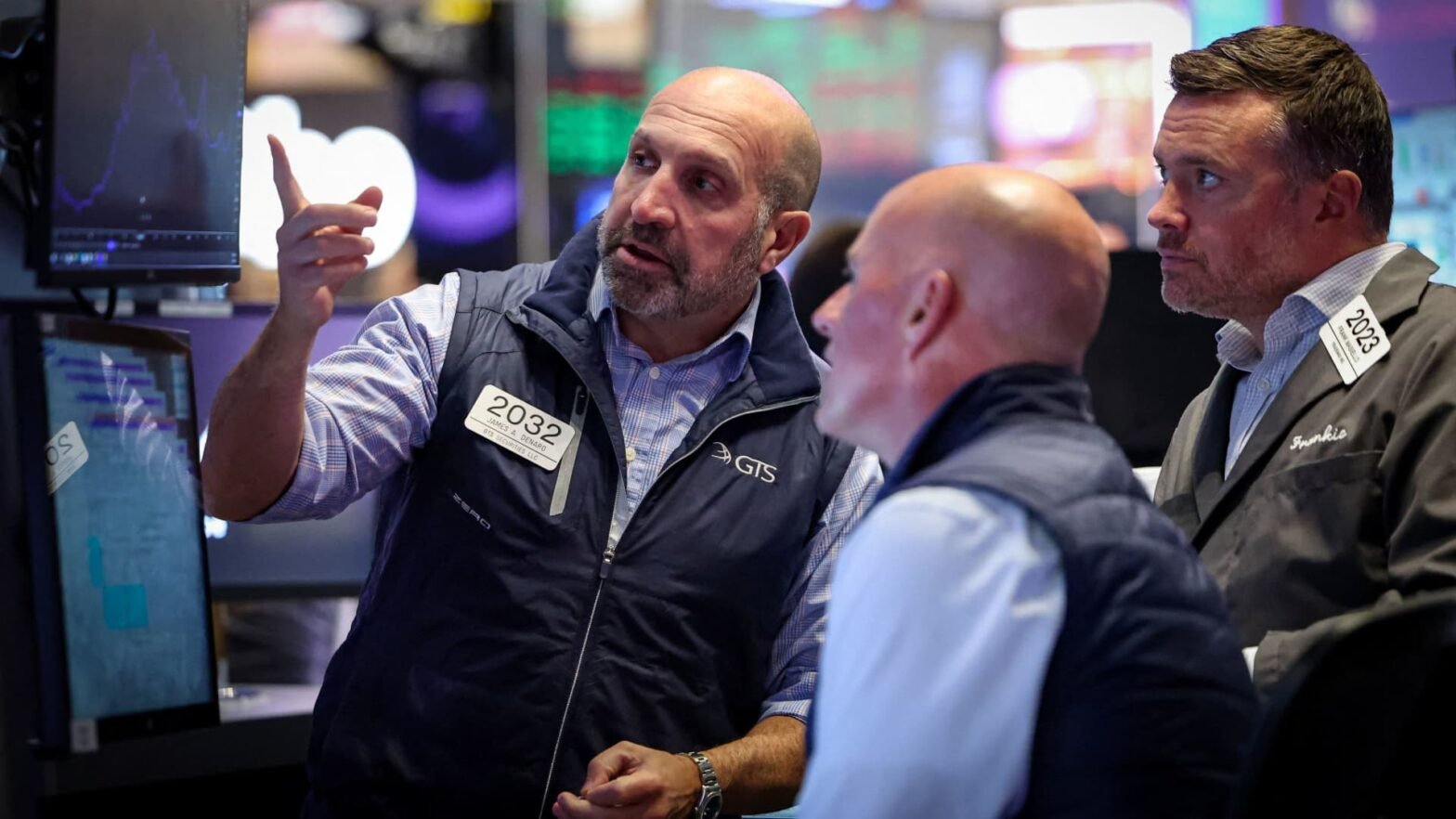 stock-futures-are-little-changed-as-investors-look-to-end-month-on-an-upbeat-note:-live-updates