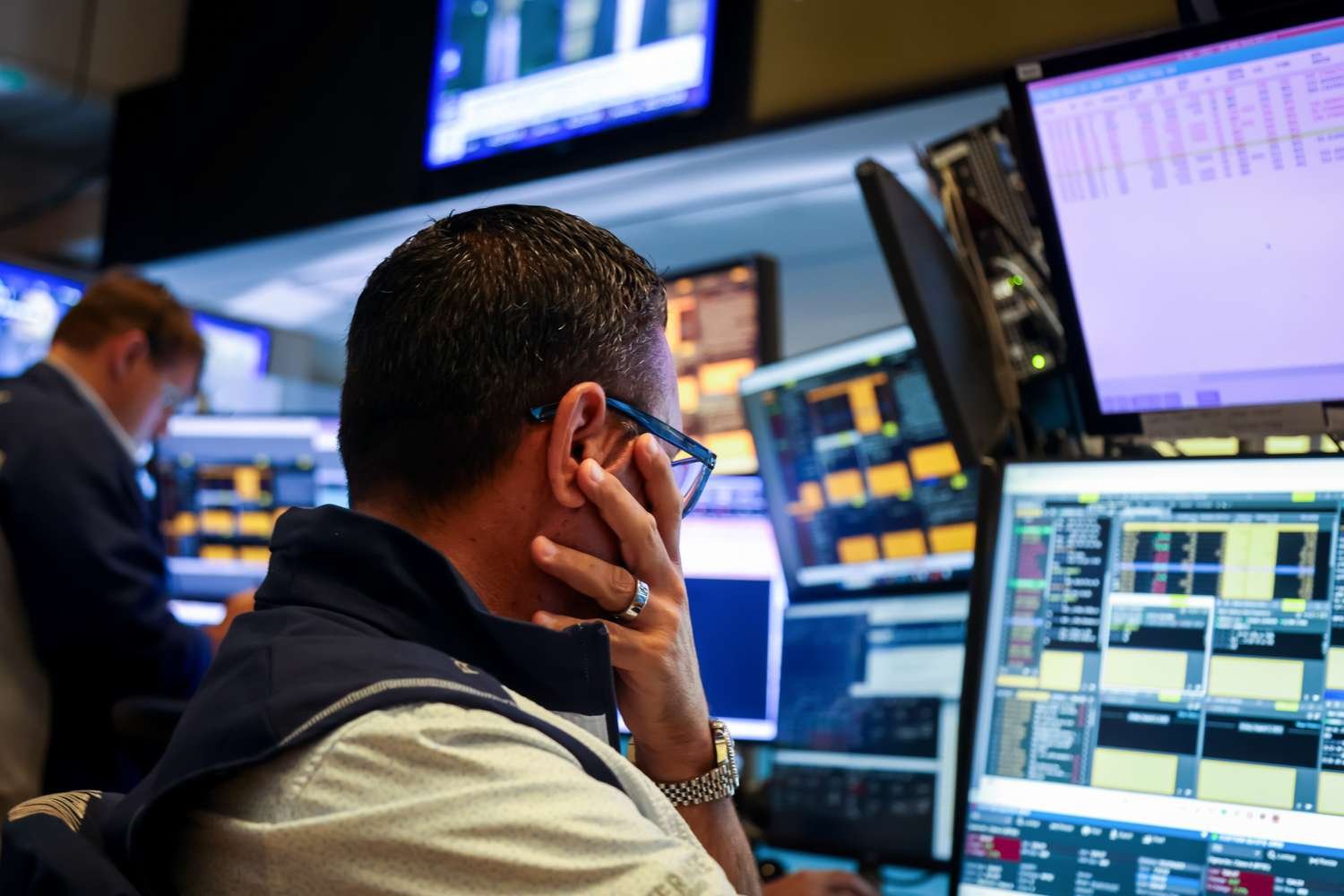 5-things-to-know-before-the-stock-market-opens