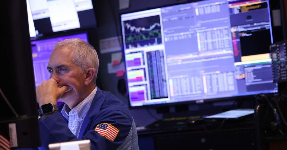 stock-market-today:-stocks-sink-as-efforts-to-avert-gov’t-shutdown-fail