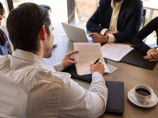 Skipping risk management