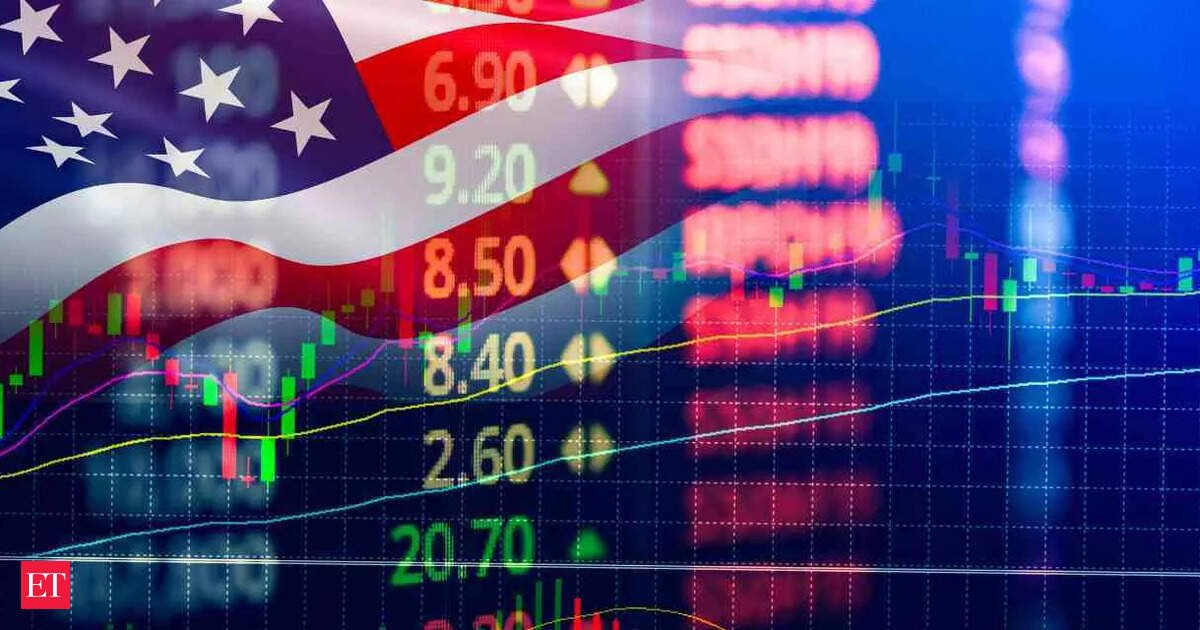 us-stock-market-today:-dow,-s&p-500,-nasdaq-slip-as-us-shutdown-collides-with-adp’s-shock-32,000-job-losses;-fueling-fed-cut-expectations