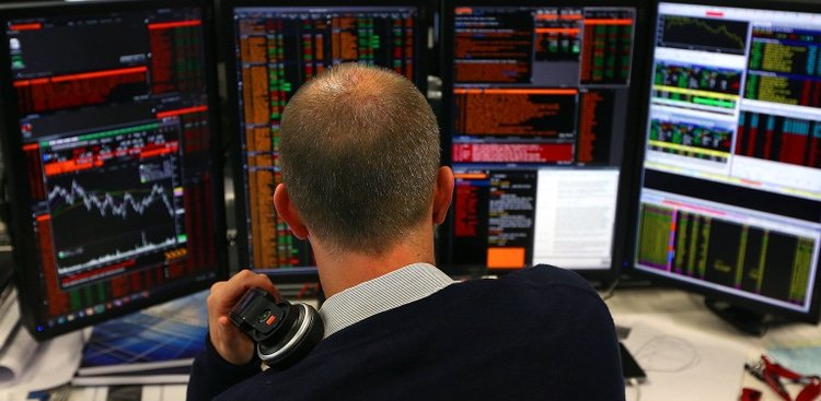 s&p,-nasdaq-futures-tick-up-as-job-cuts-data-released-early