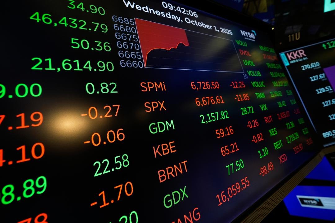 asian-shares-are-mixed-as-tech-shares-lead-wall-street-ticks-to-more-records