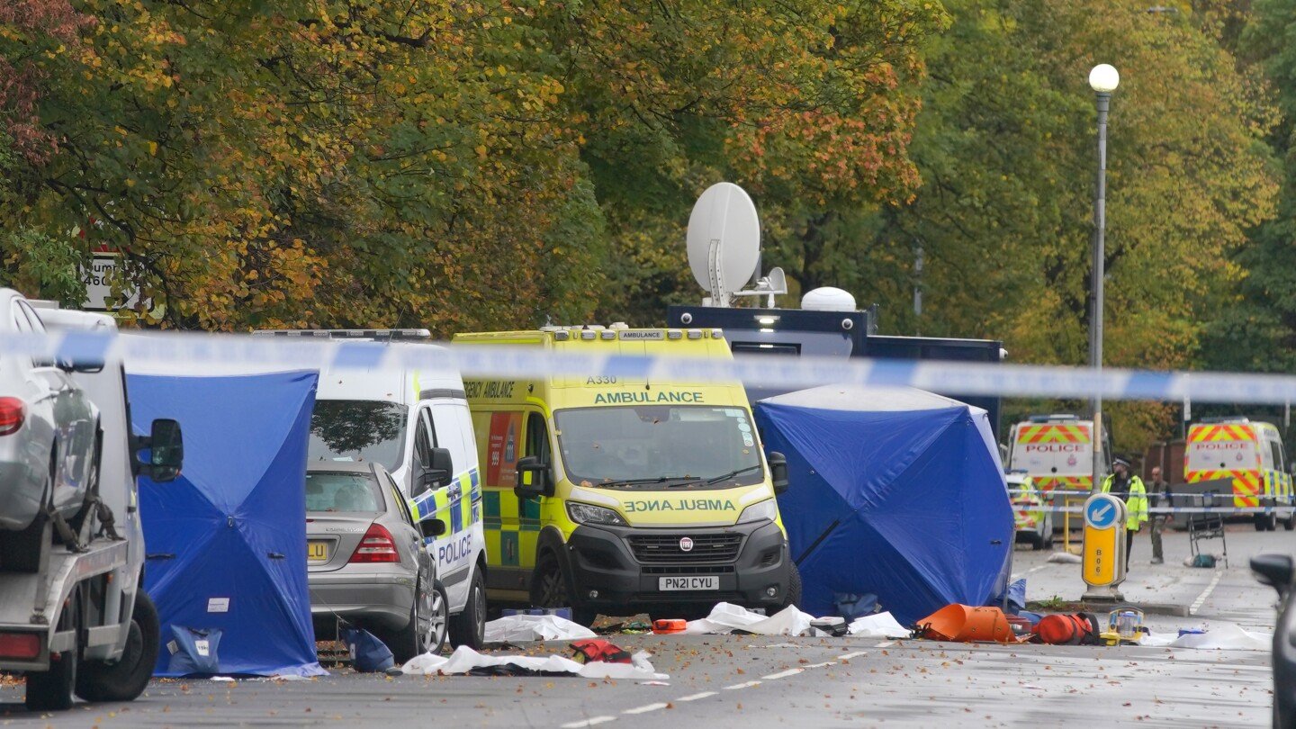 what-we-know-about-the-synagogue-attack-in-manchester,-england