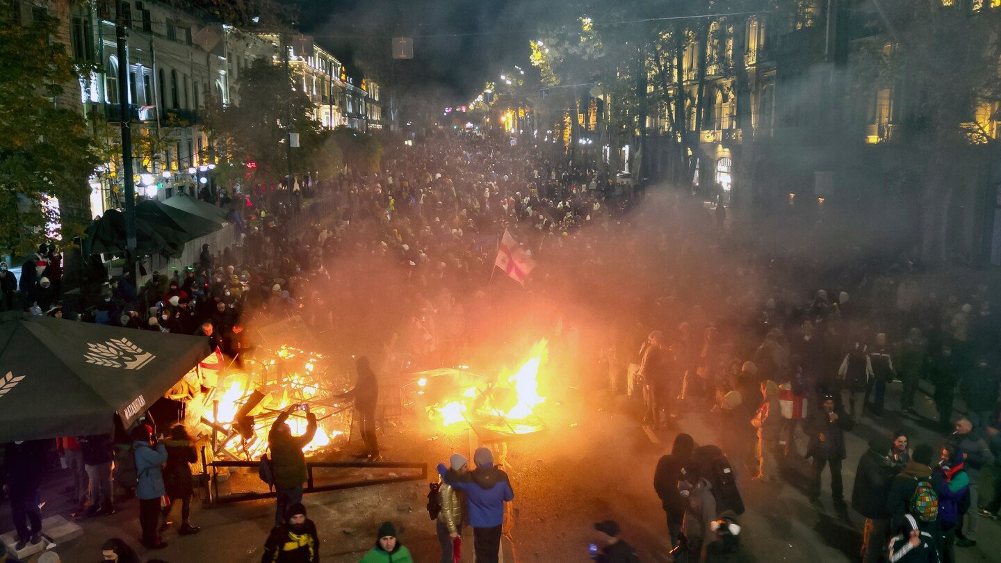 georgia-uses-detentions,-steep-fines-and-other-harsh-measures-to-target-anti-government-protests