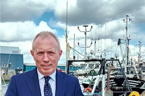 dooley-meets-pelagic-industry-in-killybegs-over-stock-crisis-–-the-fishing-daily-–-irish,-uk-and-european-fishing-industry-news